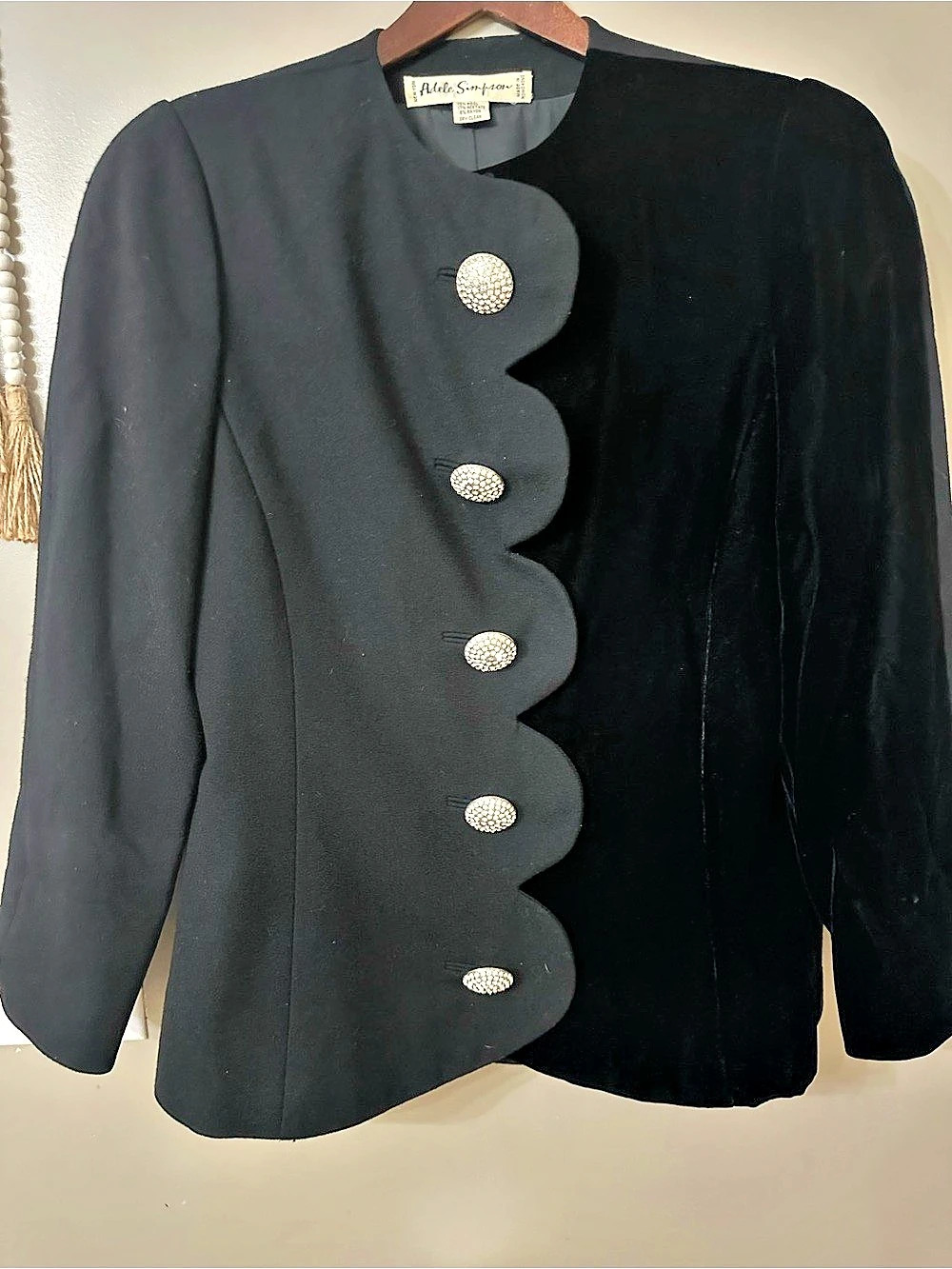 Adèle Simpson Black Wool Scalloped-Front Jacket Size 10